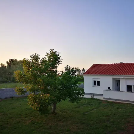 Holiday home Visnja Nin